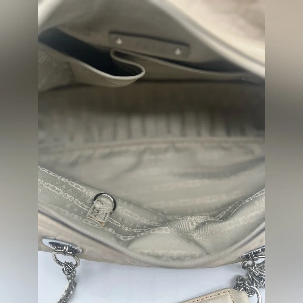 Vintage Celine cream pebble leather Bean Shaped Shoulder bag - Picture 8 of 11